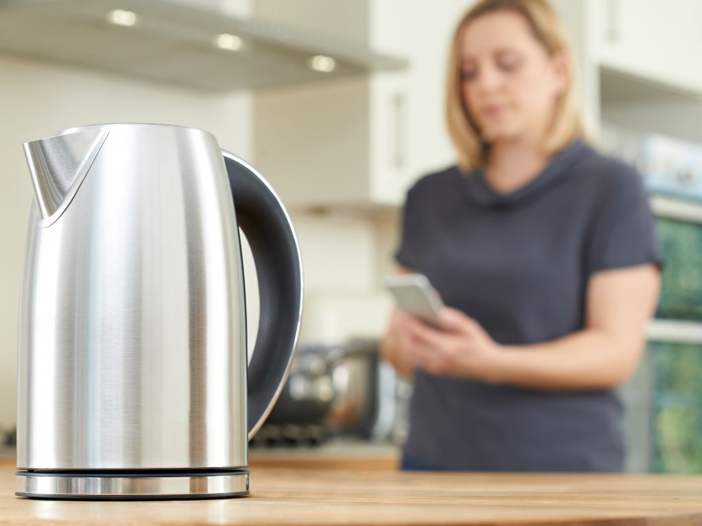 Smart Kettles vs Traditional Kettles